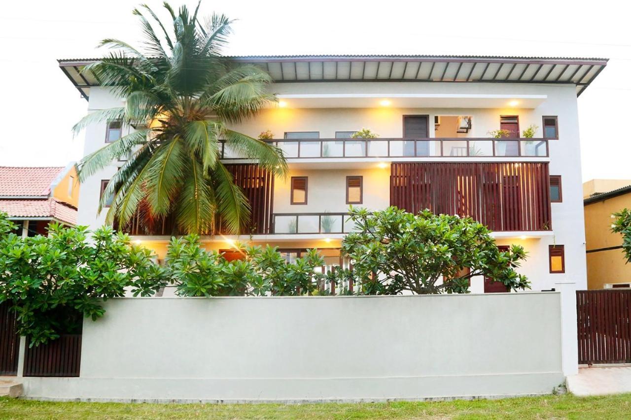 Driftwood Villa Pamunugama Exterior foto